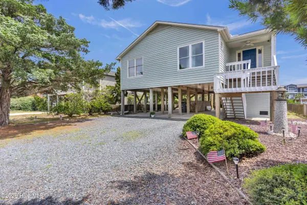 315 Brunswick Avenue W, Holden Beach, NC 28462