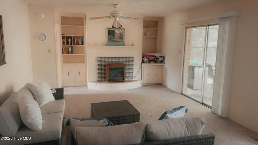 708 Hawthorne Road, Trent Woods, NC 28562 - #3