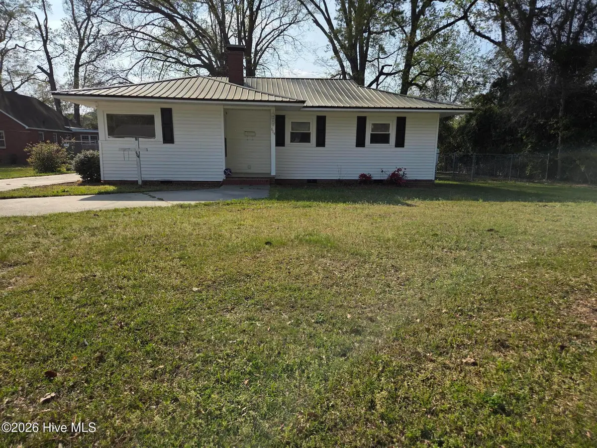 604 Hines Avenue, Kinston, NC 28504 - #1