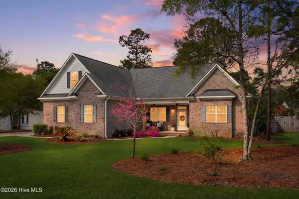 40 Stonegate Circle, Hampstead, NC 28443