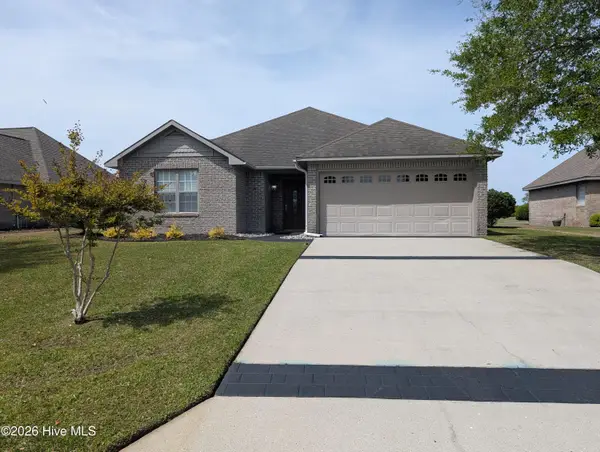 51 Castle Bay Drive, Hampstead, NC 28443