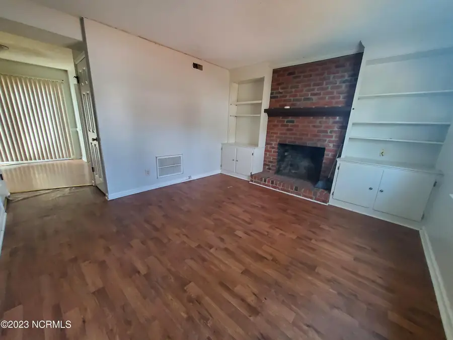 945 B's Barbeque Road #A And B, Greenville, NC 27834 - #3