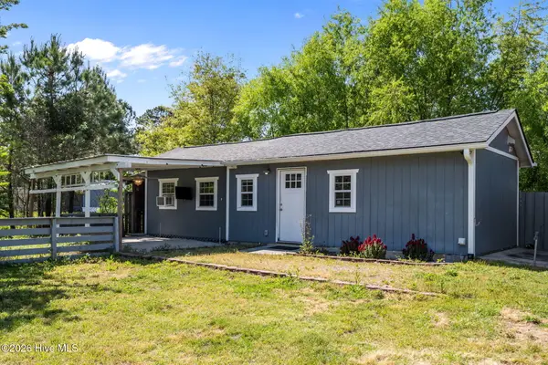 309 S Jenkins Street, Holly Ridge, NC 28445