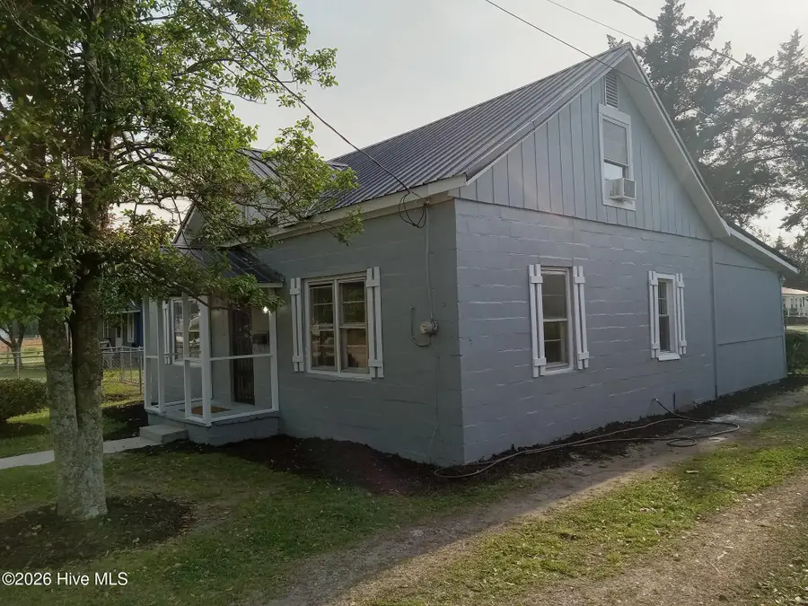 518 S Brown Street, Chadbourn, NC 28431 - #2