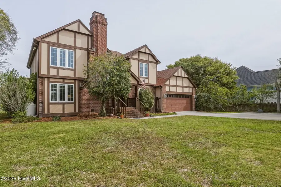 105 Laurel Court, Pine Knoll Shores, NC 28512 - #3