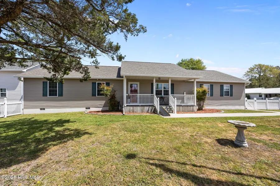 722 Chatham Street, Newport, NC 28570 - #2