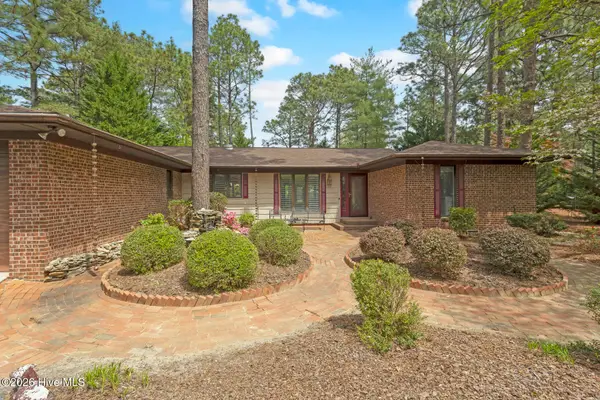 111 Somerset Lane, Seven Lakes, NC 27376