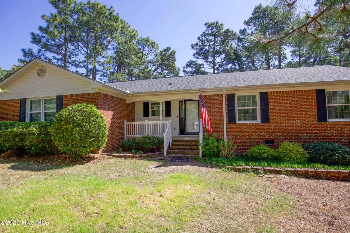 115 E Hedgelawn Way, Southern Pines, NC 28387 - #1