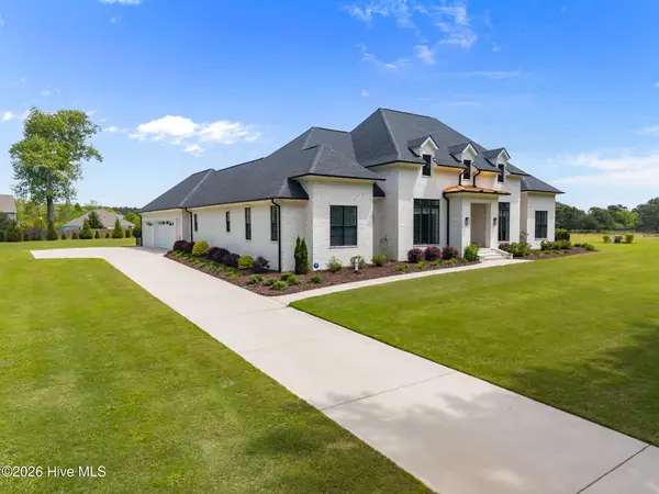 47 E Rolling Meadows Road, Hampstead, NC 28443