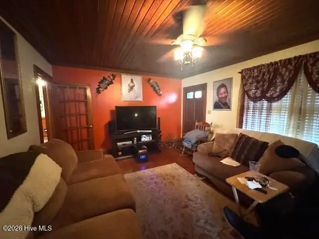 409 Railroad Street, Jackson, NC 27845 - #3