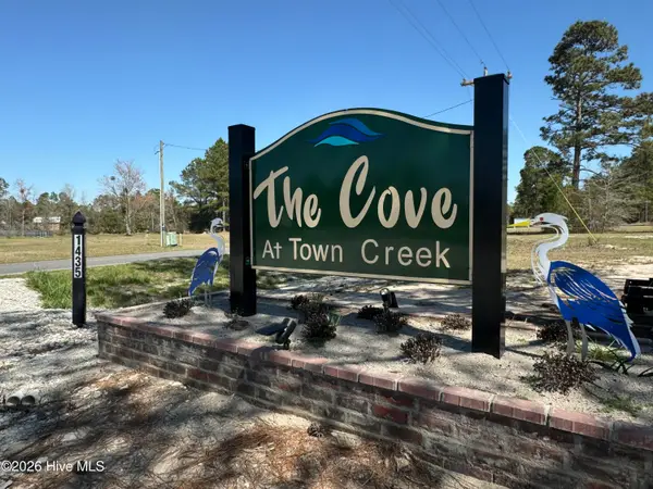 304 The Cove Lane Ne, Leland, NC 28451