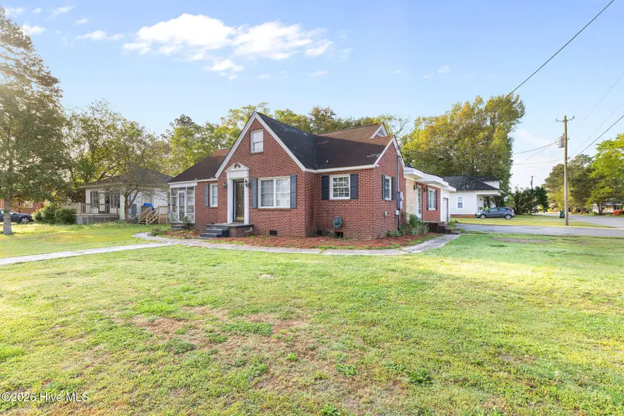 204 N Washington Street, Pikeville, NC 27863 - #3