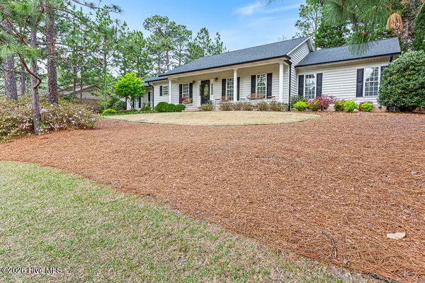 8 Surry Circle Drive N, Pinehurst, NC 28374