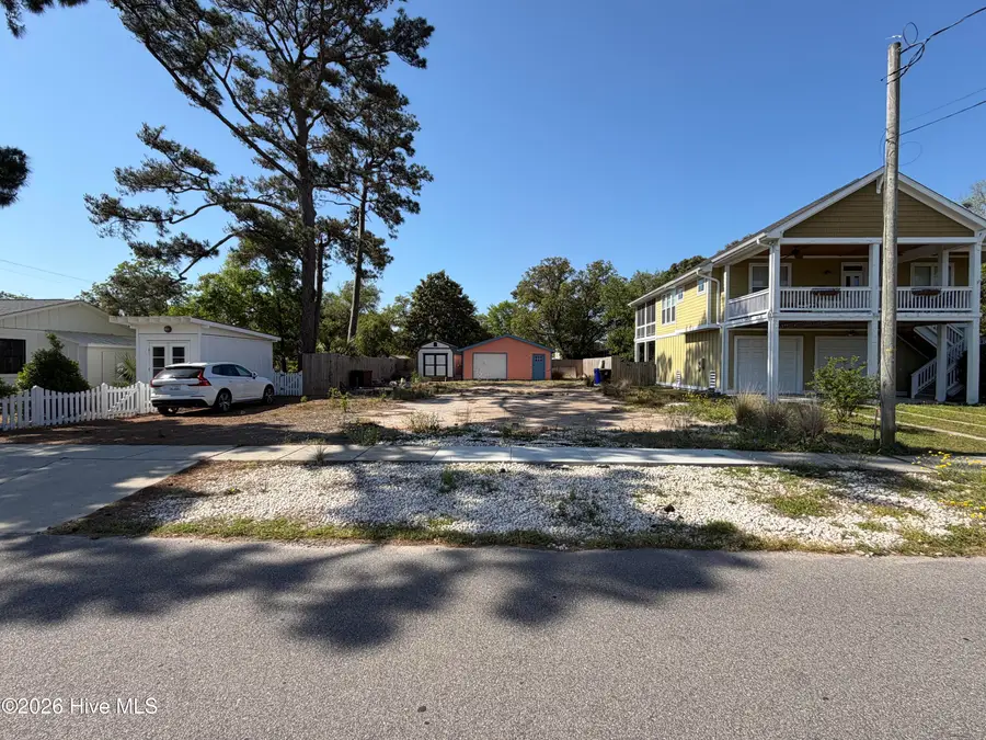 405 Fayetteville Avenue, Carolina Beach, NC 28428 - #3