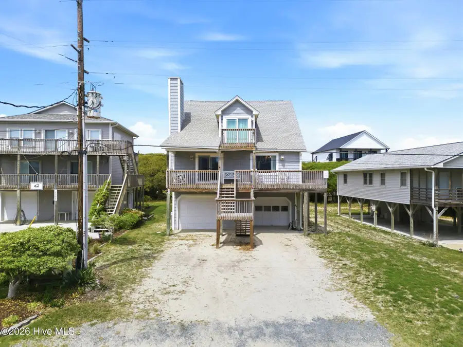 1105 S Shore Drive, Surf City, NC 28445 - #2