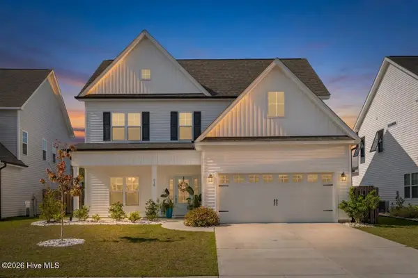 210 W Yellow Lois Drive, Hampstead, NC 28443