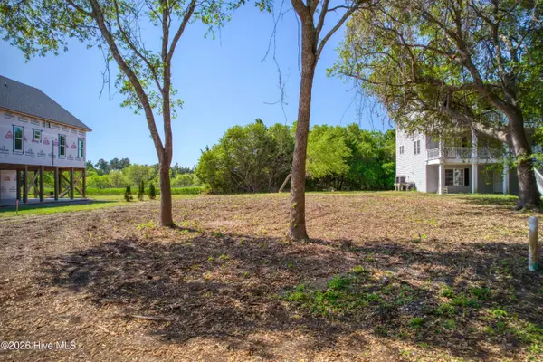 213 Shell Drive, Sneads Ferry, NC 28460