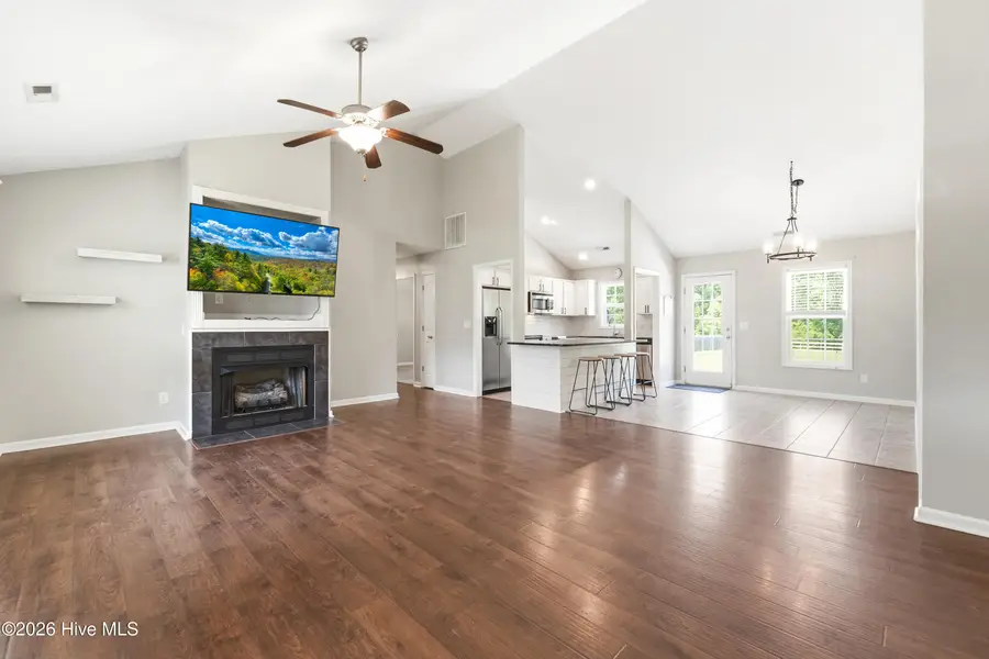 225 Blue Creek Farms Drive, Jacksonville, NC 28540 - #2