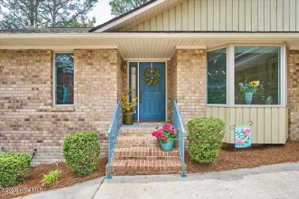 111 Sherwood Road, Seven Lakes, NC 27376