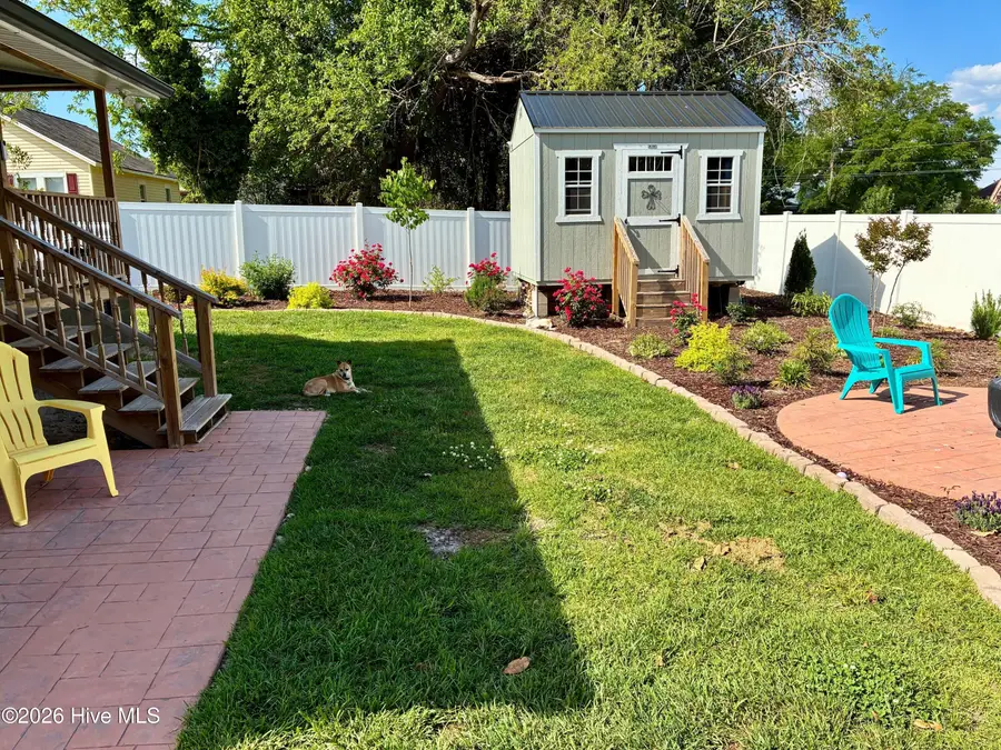 216 Jones Street, New Bern, NC 28562 - #2