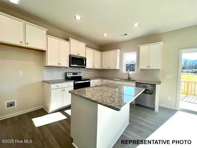 606 Springtooth Drive, Zebulon, NC 27597 - #3