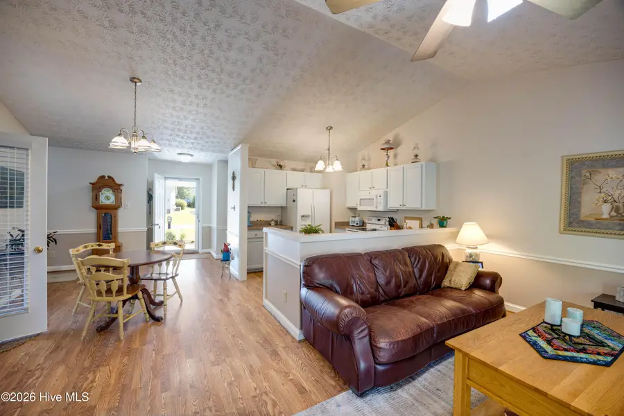 223 Lakemere Drive, New Bern, NC 28562 - #3