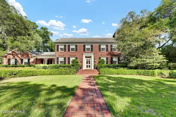 1411 Live Oak Parkway, Wilmington, NC 28403