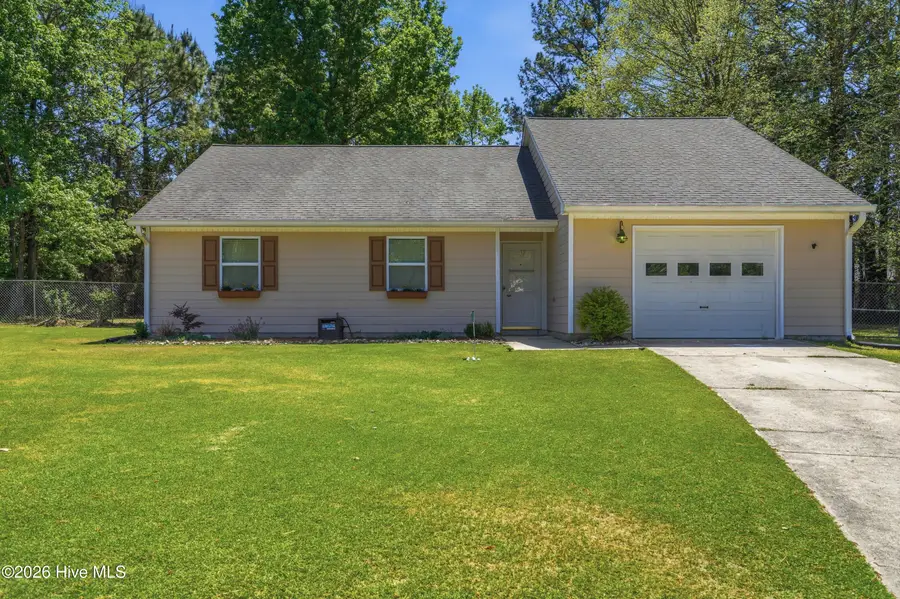 220 E Lakeridge Landing, Jacksonville, NC 28546 - #2