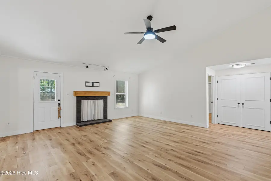 220 E Lakeridge Landing, Jacksonville, NC 28546 - #3