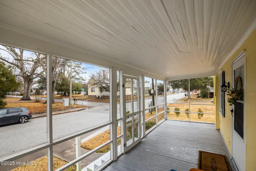 503 Hodges Street, Oriental, NC 28571 - #3