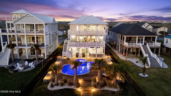 9059 W 9th Street, Surf City, NC 28445