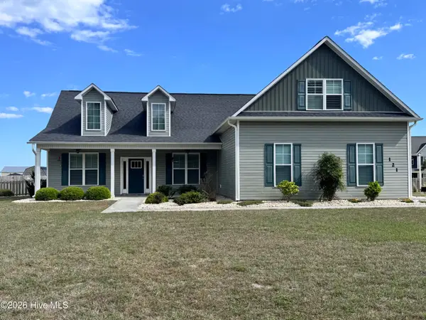 121 Shell Rock Circle, Hubert, NC 28539