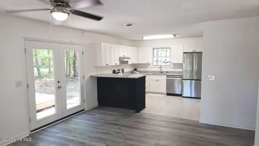 301 Stuart Avenue, Southport, NC 28461 - #2