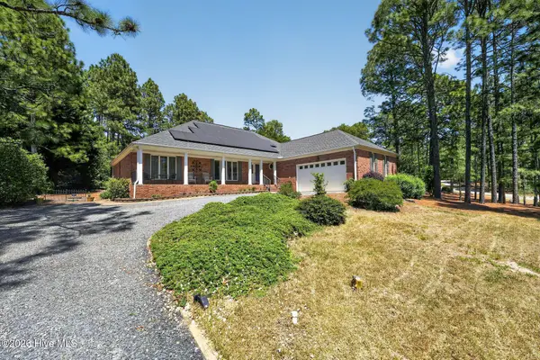 102 Owens Circle, Seven Lakes, NC 27376