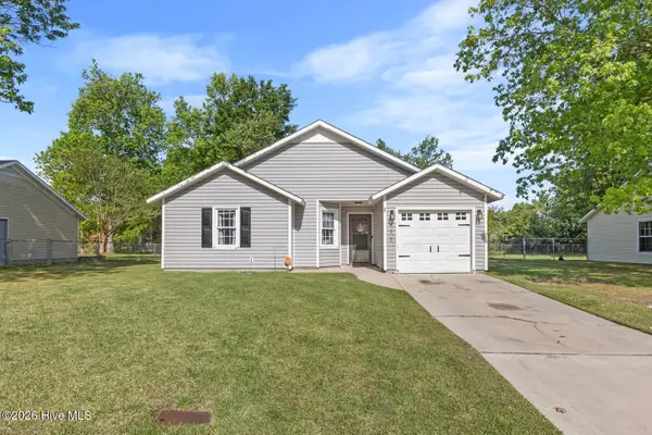 411 Hunting Green Drive, Jacksonville, NC 28546