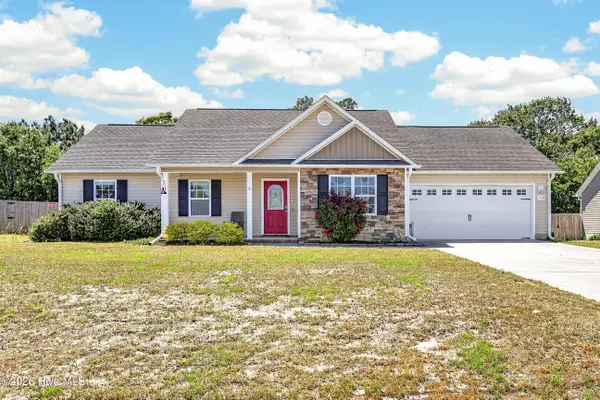 142 Rosemary Avenue, Hubert, NC 28539