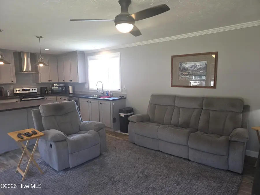 206 Mccoy Avenue, Cove City, NC 28523 - #3