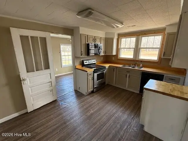 905 N C Street, Bridgeton, NC 28519 - #3