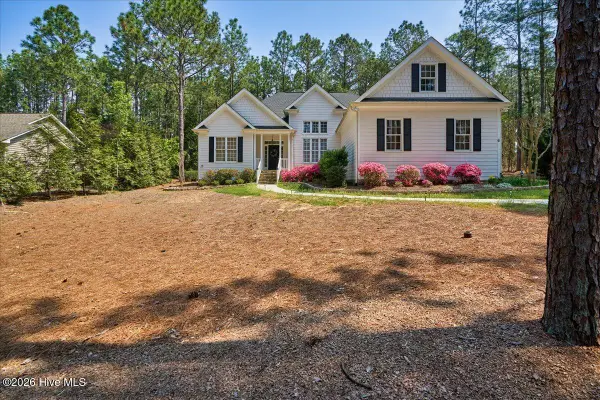 6 Shamrock Way, Pinehurst, NC 28374