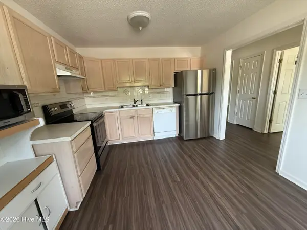 101 Courtyard E, Beaufort, NC 28516