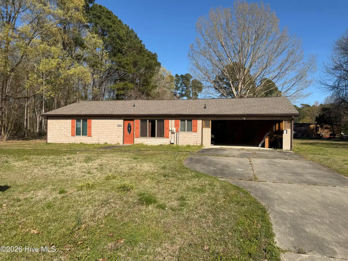 201 W Island Trail, Hertford, NC 27944 - #1