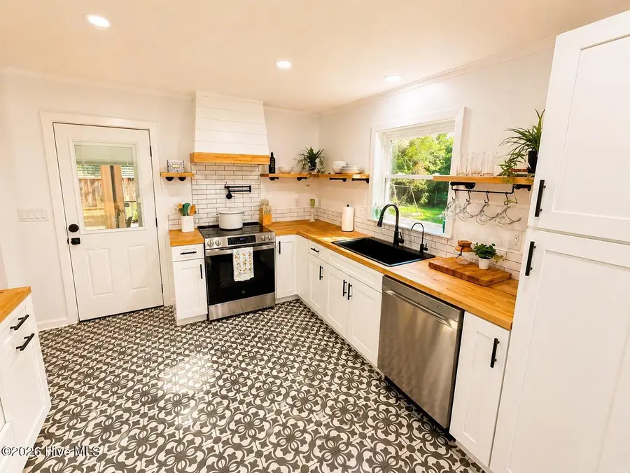 34 Holland Drive, Castle Hayne, NC 28429 - #3