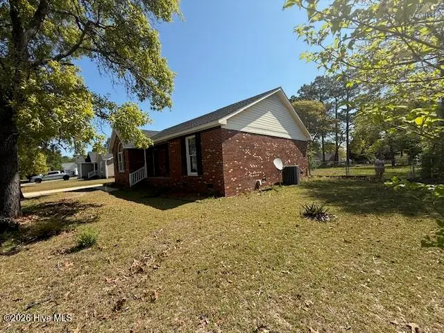 162 E Twelve Oaks Road, Raeford, NC 28376 - #3