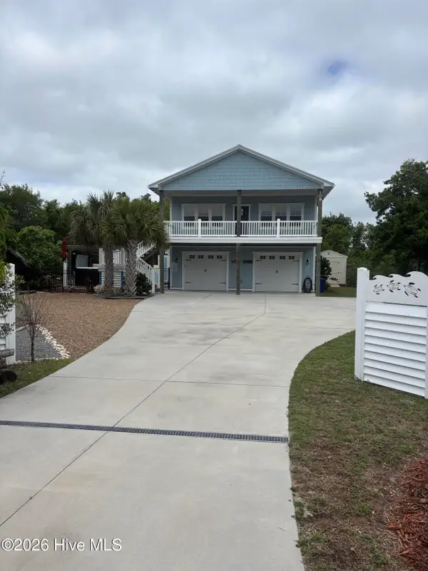 108 Dorothy Court, Emerald Isle, NC 28594