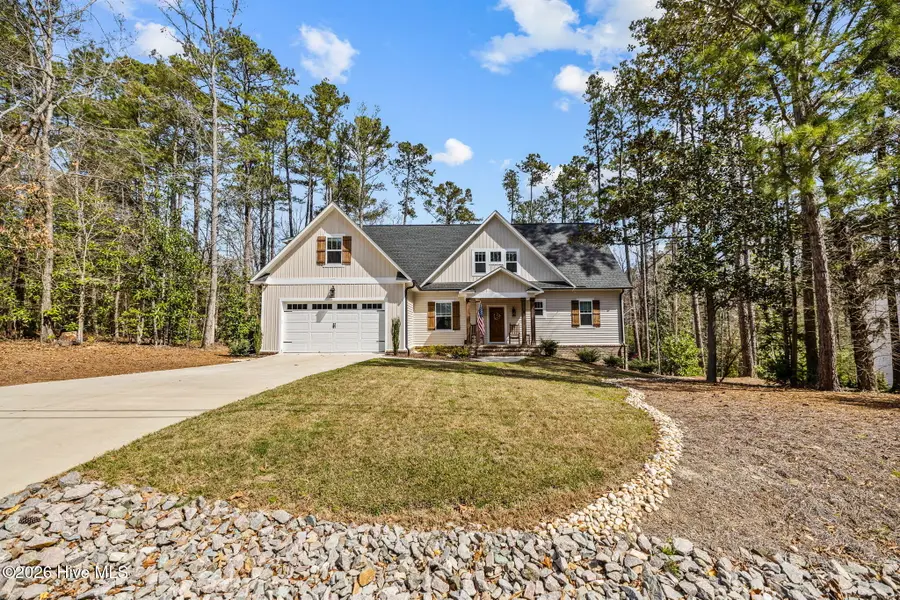 182 Lakeview Drive, Whispering Pines, NC 28327 - #3