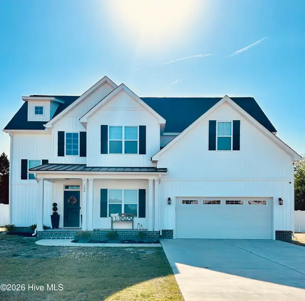 300 Shortleaf Drive, Grimesland, NC 27837