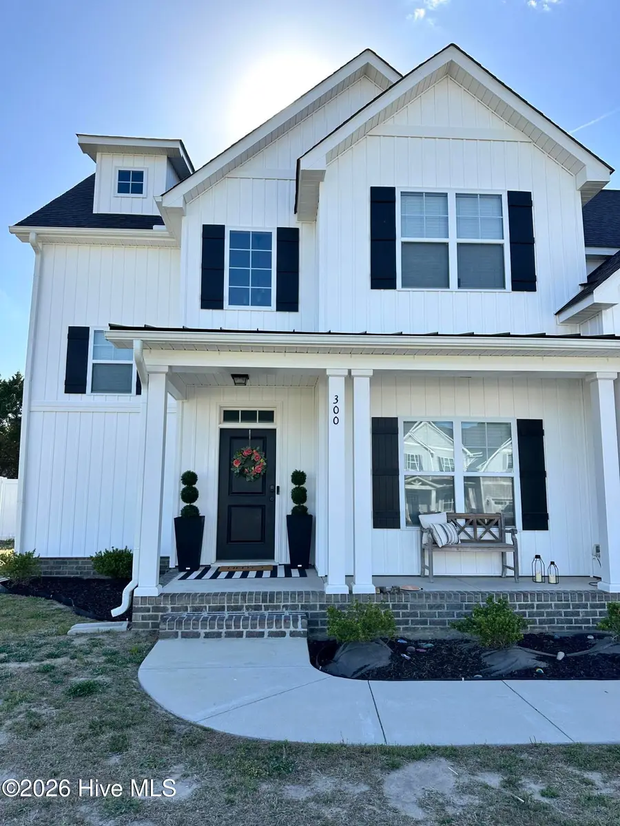 300 Shortleaf Drive, Grimesland, NC 27837 - #2