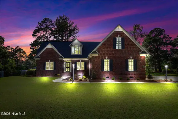 2143 Trails End Drive, Kinston, NC 28504