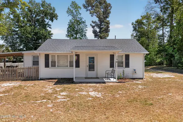 119 Midland Lane, Sneads Ferry, NC 28460