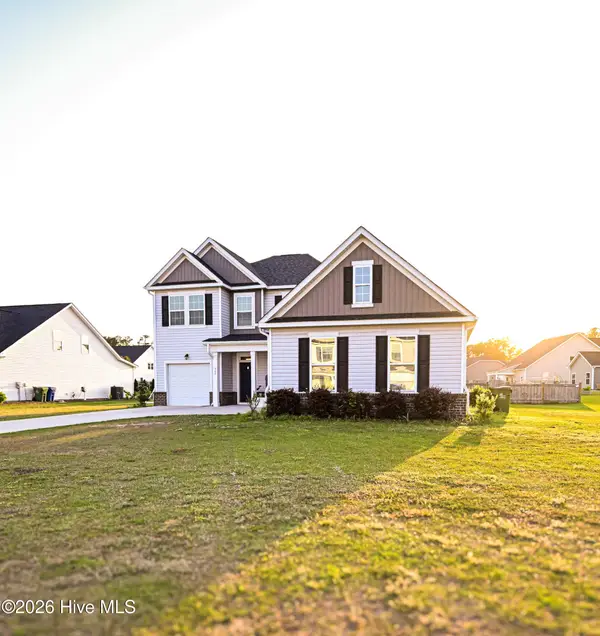 402 Gooseneck Lane, Sneads Ferry, NC 28460